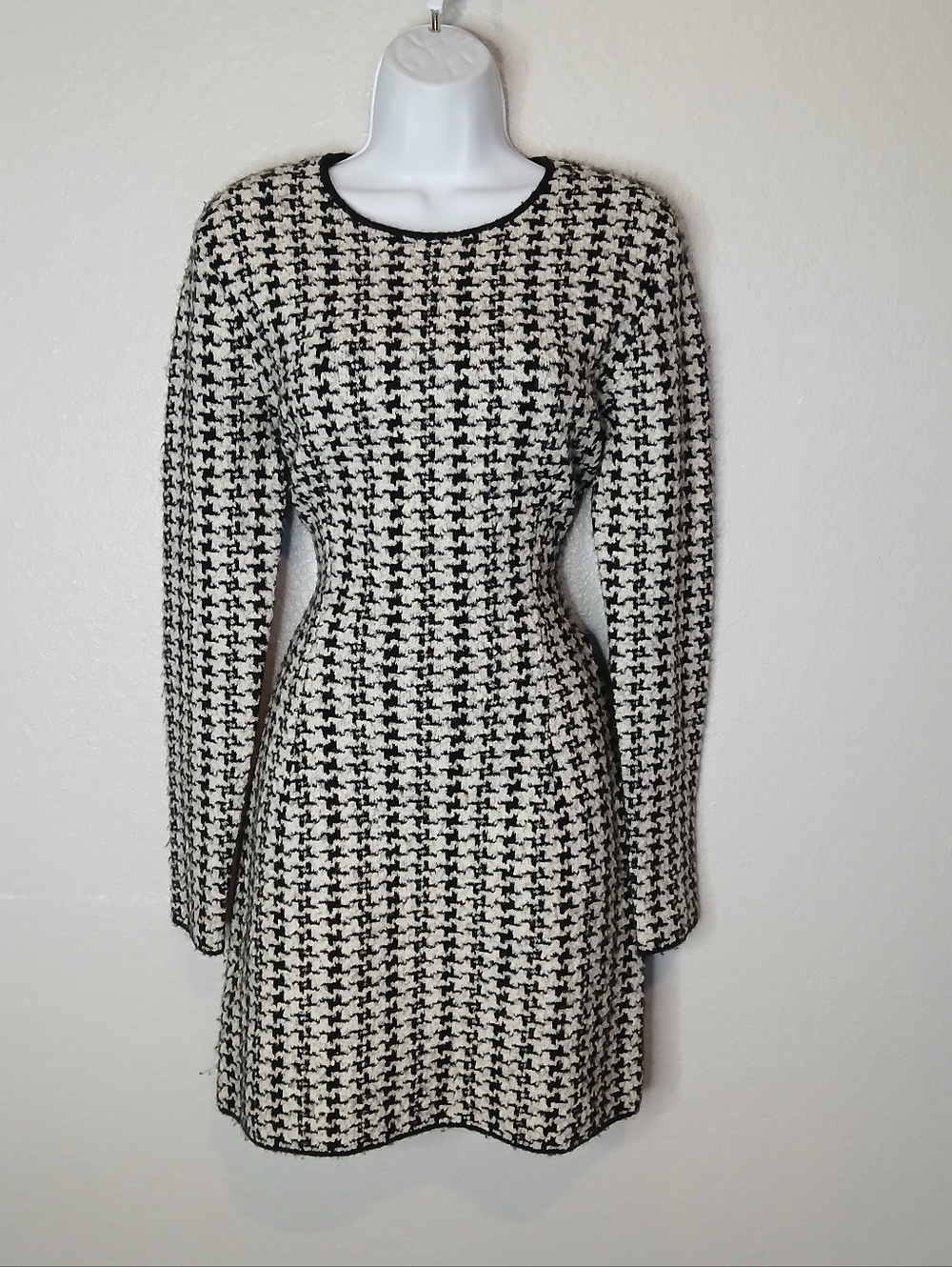 Paris Atelier Black & White Houndstooth Long-Sleeve Tweed Stretch Knit Dress